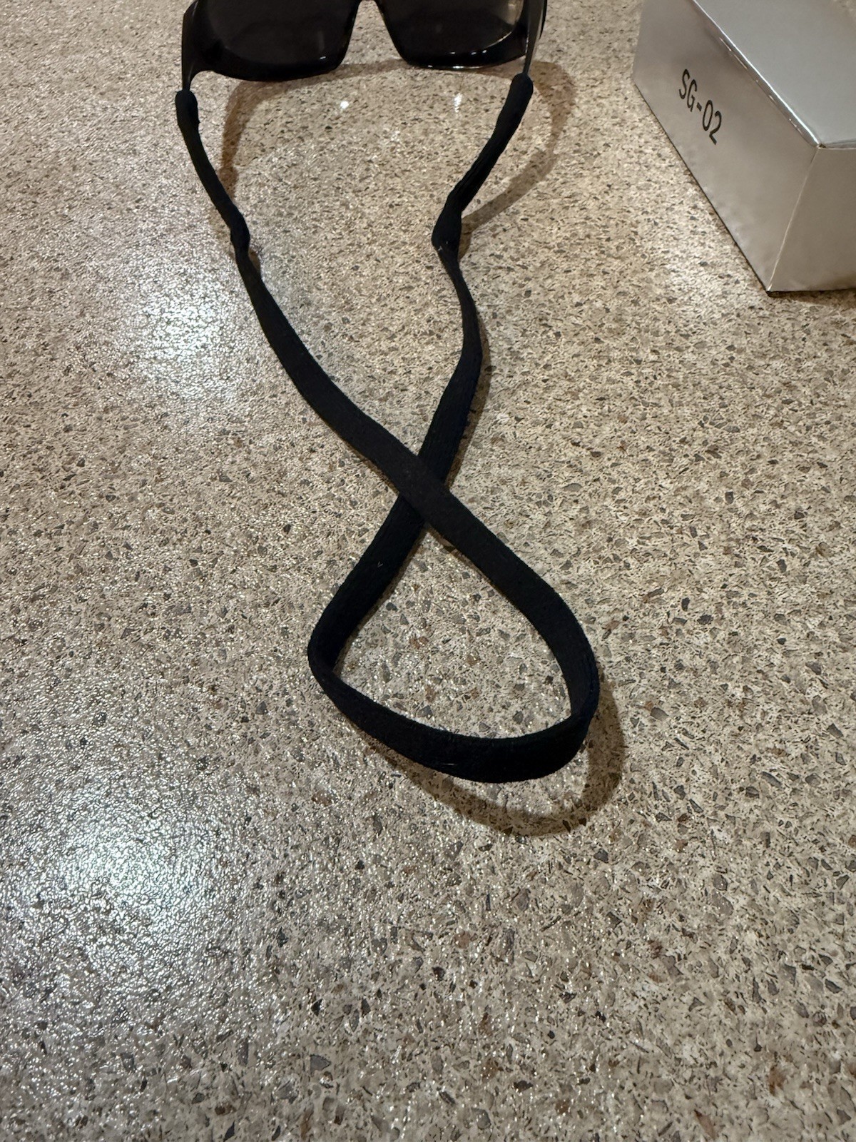 Yeezy SG-02 Sunglasses SZN X - NEW thumbnail 3