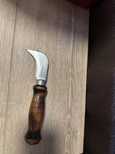 Dexter Traditional Linoleum Carpet Knife Vintage Made In USA Wood Handle