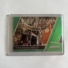 2017-18 Panini Prizm - Get Hyped! Green Prizm #GH-DL Damian Lillard