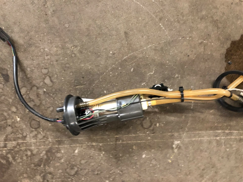 Polaris Rush Pro R 800 Switchback 600 13 14 2013 2014 OEM bomba de combustible emisor Foto 3 de 4