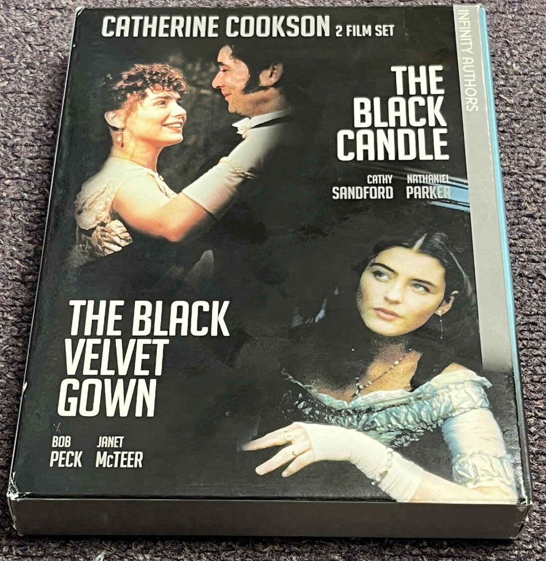 Top more than 158 black velvet gown book super hot camera.edu.vn