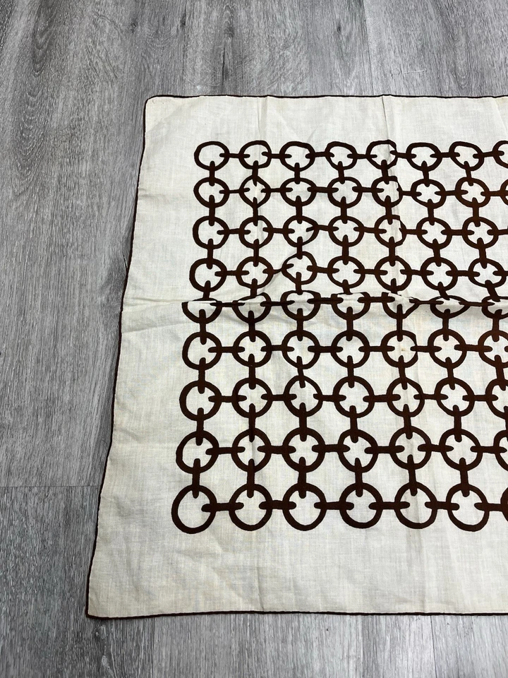 Bufanda enrollada a mano de lino cuadrada Givenchy vintage años 60 Foto 2 de 4