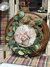 Handcrafted Victorian Rose Wall Decor-welcome Wreath-Metal, 16 In