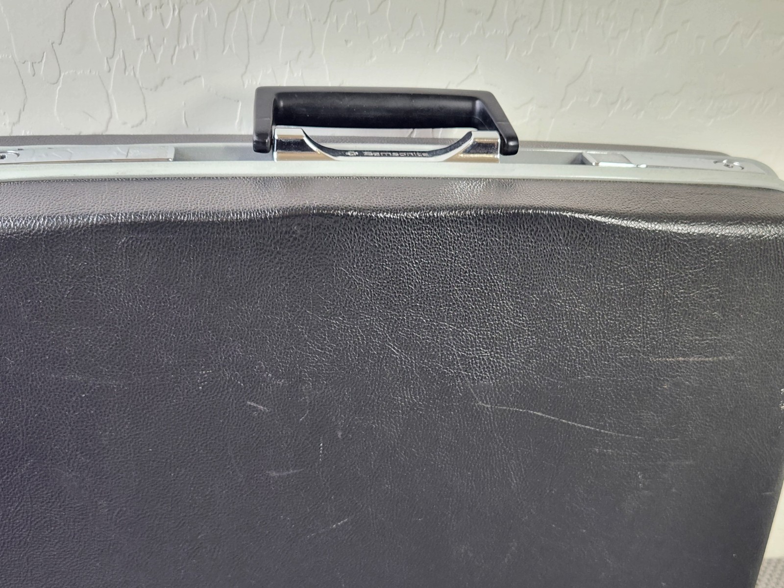 Samsonite Classic Black Hard Shell BriefCase 18x1… - image 18