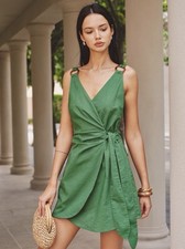 Reformation Green Solid Wrap Dress V-Neck Sleeveless Tie Waist Short L