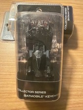 Batman Arkham Knights  BATMOBILE KEYCHAIN  co...