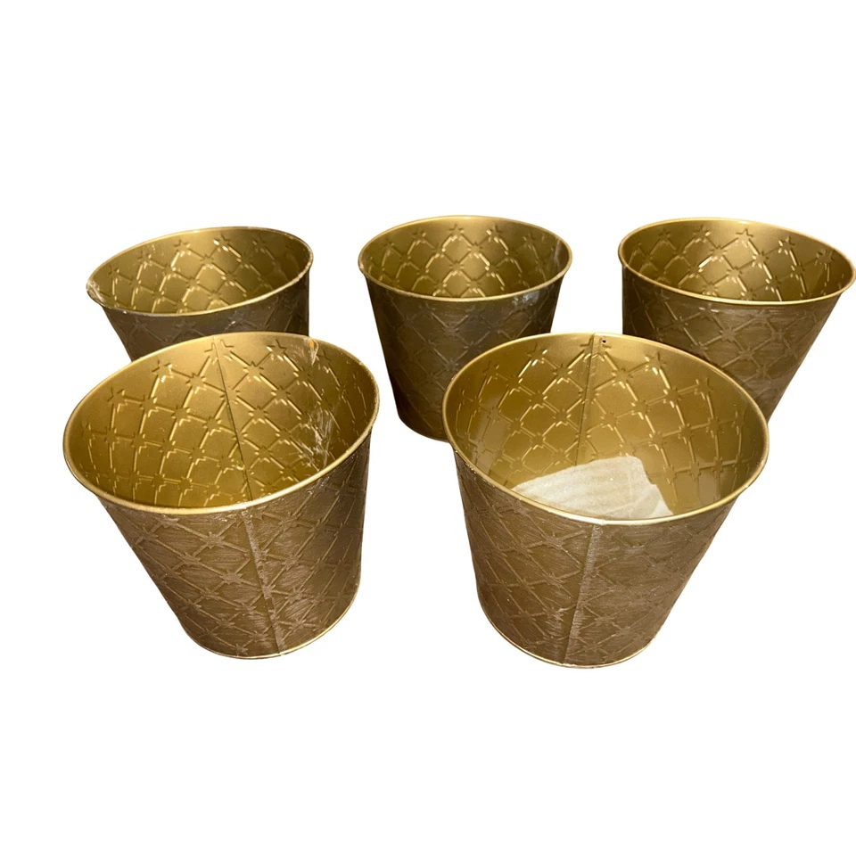 Conjunto de 5 macetas de hojalata con diseño de estrella metálica dorada plateada Foto 2 de 4