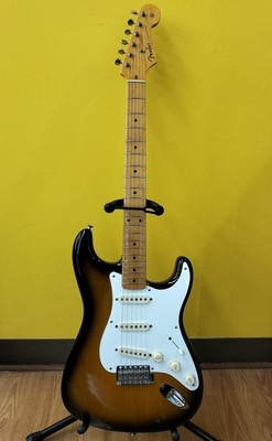Fender American Vintage 1957 Stratocaster 2 Color Sunburst USA Electric Guitar