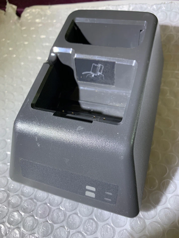 Cargador de escritorio nec corportaion bc-710-a *sin cable de alimentación* Foto 2 de 3