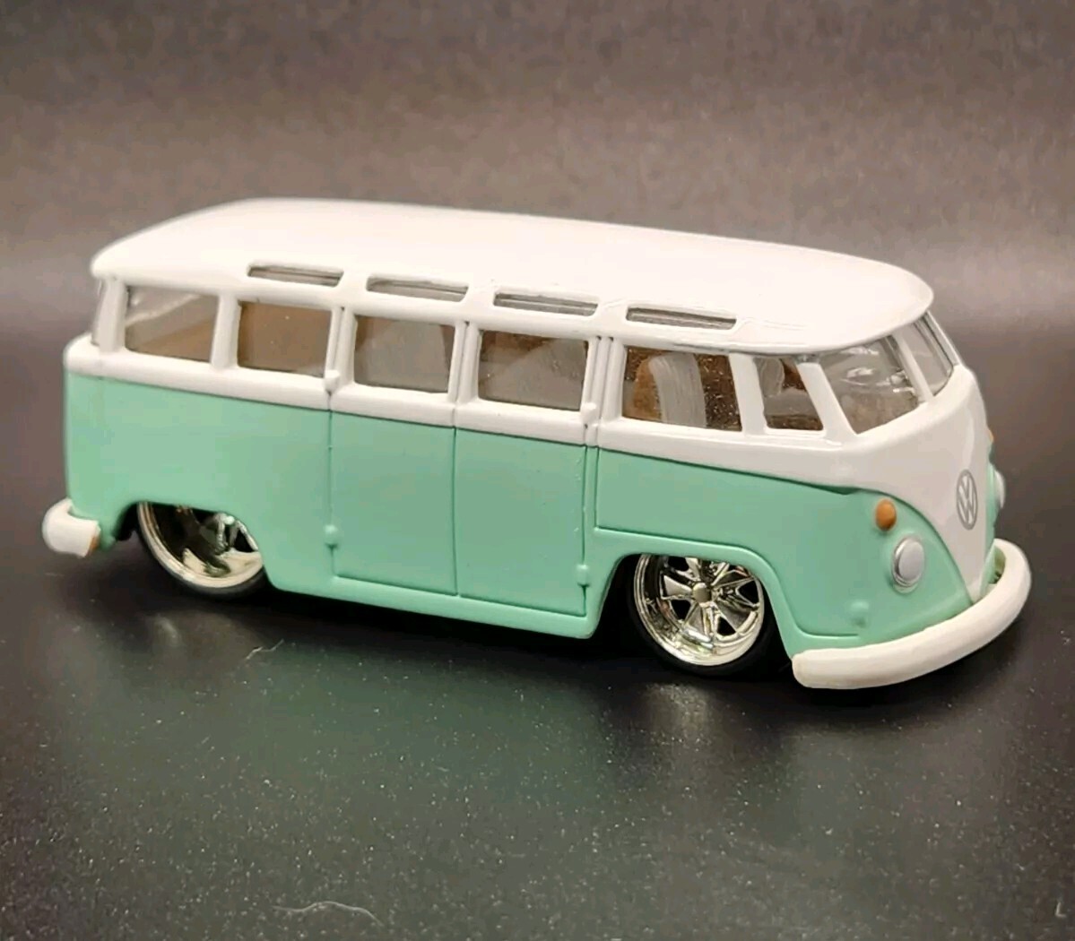 Jada Toys 1:64 1962 Volkswagen Microbus Diecast Model ~ NEW