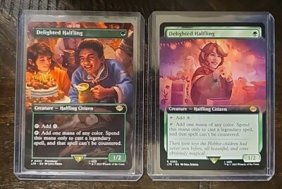 (2×) Delighted Halfling (Borderless : The Lord of the Rings - Exact Items Shown 