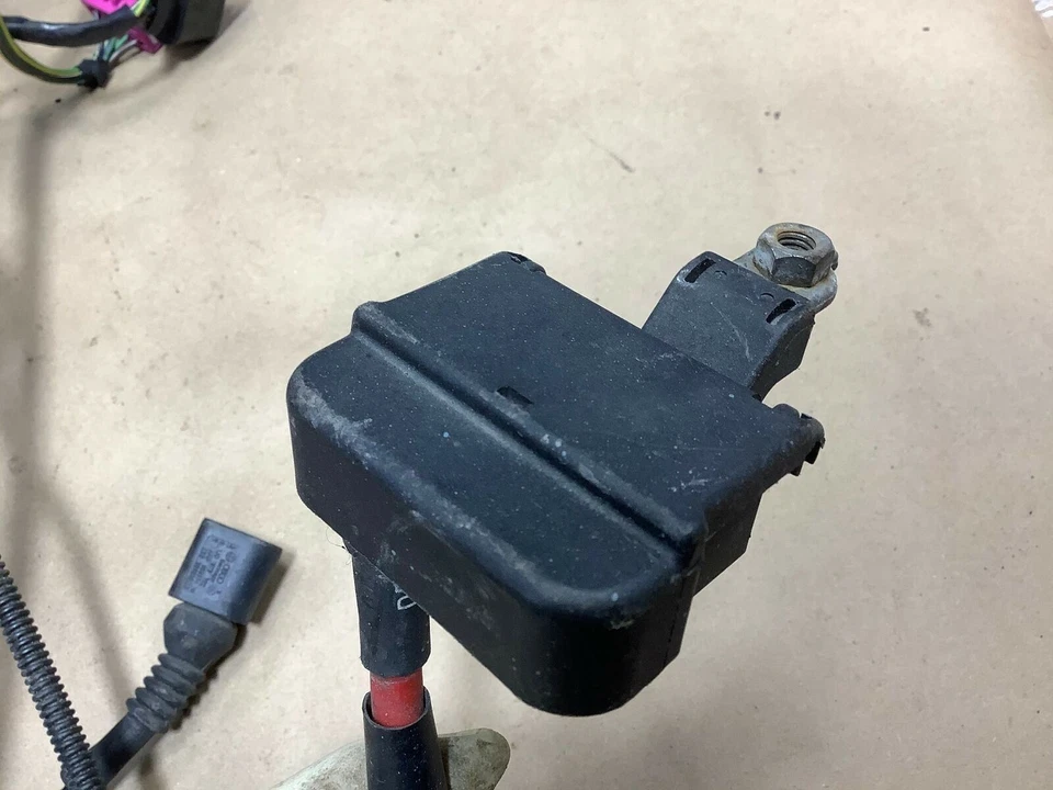 Audi A4 Quattro Avant 2006 cableado alternador con arnés de motor parabrisas fabricante de equipos originales+ Foto 4 de 4