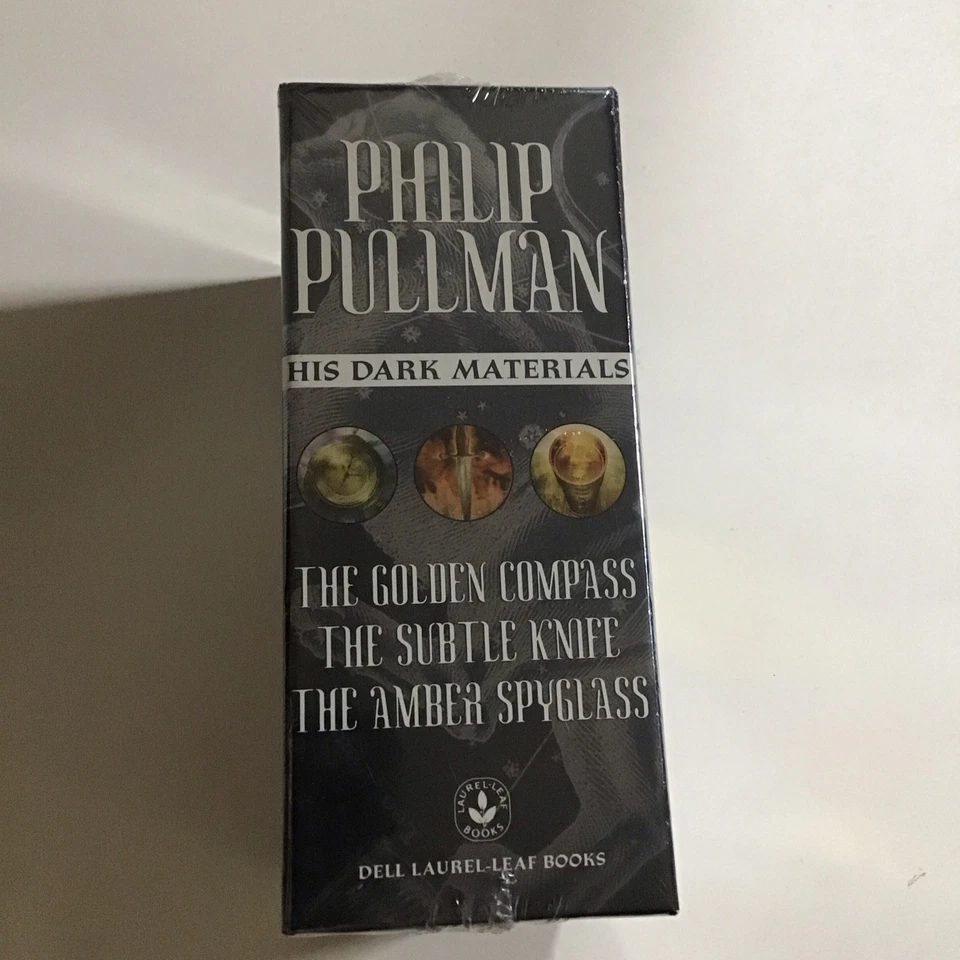 His Dark Materials, Philip Pullman, 3 book set with book case New Factory Sealed - Image 2 of 4