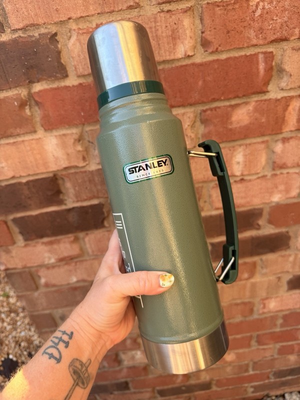 Stanley Classic Vacuum Bottle
