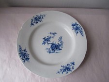 Ancienne assiette porcelaine tendre Tournai "Ronda". 23 cm. Antique plate