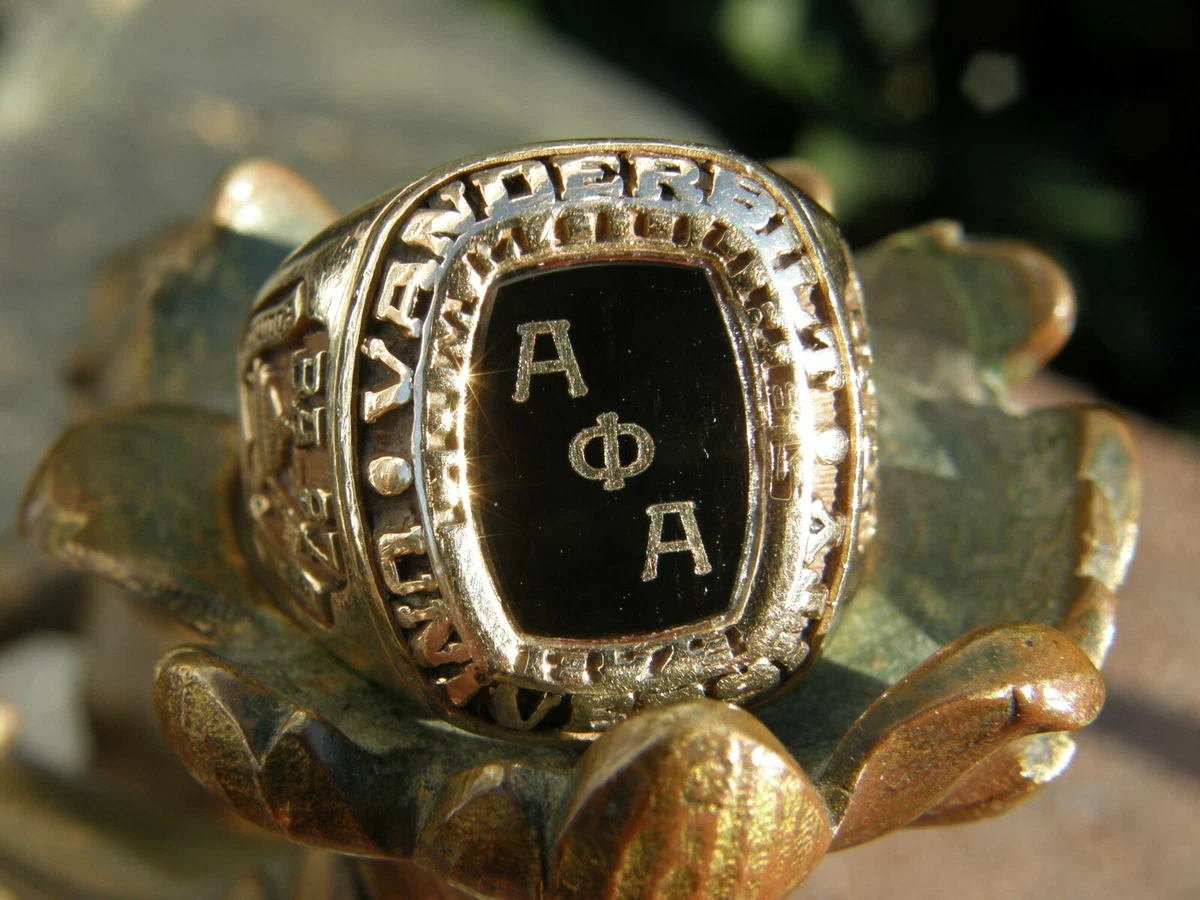 Vanderbilt university shop class ring