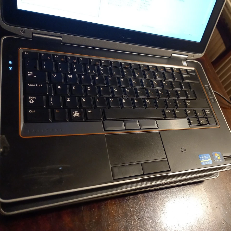 Dell Latitude E6320 Laptop Core i3 2nd Gen. For parts (Ref: C2Ca3). - Image 3 of 3