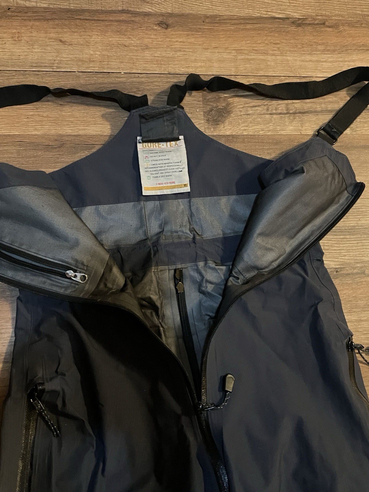 Arc’teryx Women’s Size X Small Pants  Goretex  Made In Canada thumbnail 6