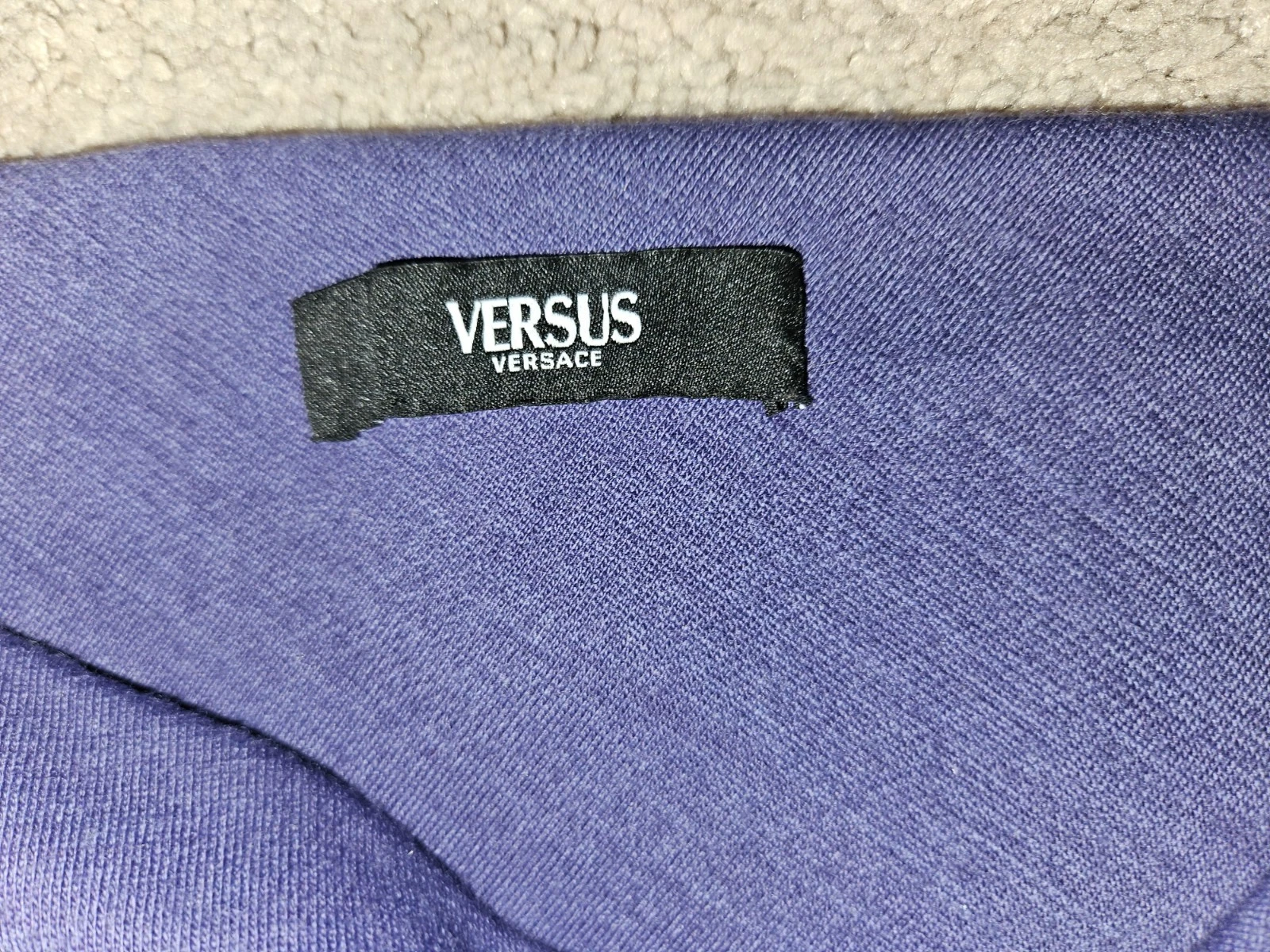 Abito Versace Versus viola una manica senza etichetta Medium 6
