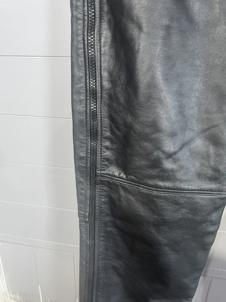 Joe Rocket Motorcycle Mens 34  Black Leather Pants Full Zip Snap Ankle Mot - Image 4 of 4