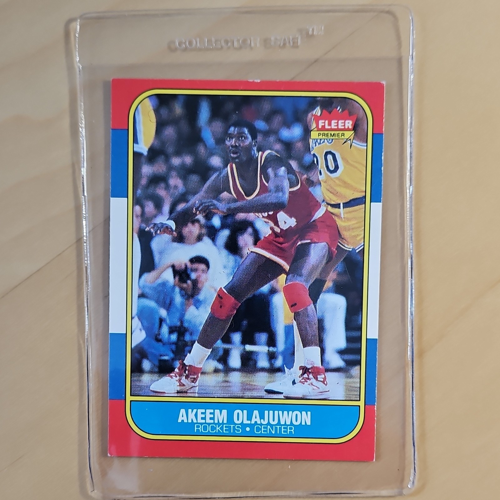 Fleer 1986-87 Akeem Olajuwon #82 Rookie Basketball Card Houston Rockets