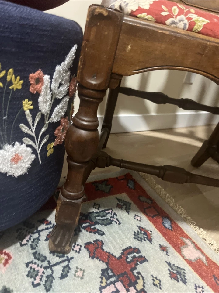 SILLA REINA ANA, c1730, nogal macizo, Inglaterra, Sheppards Crook, antigua Foto 4 de 4