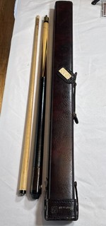 Vintage Brunswick Willie Hoppe Pool Cue with Case