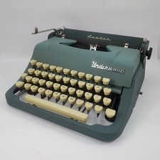 Vintage Underwood Typewriter 1956 Two Tone 