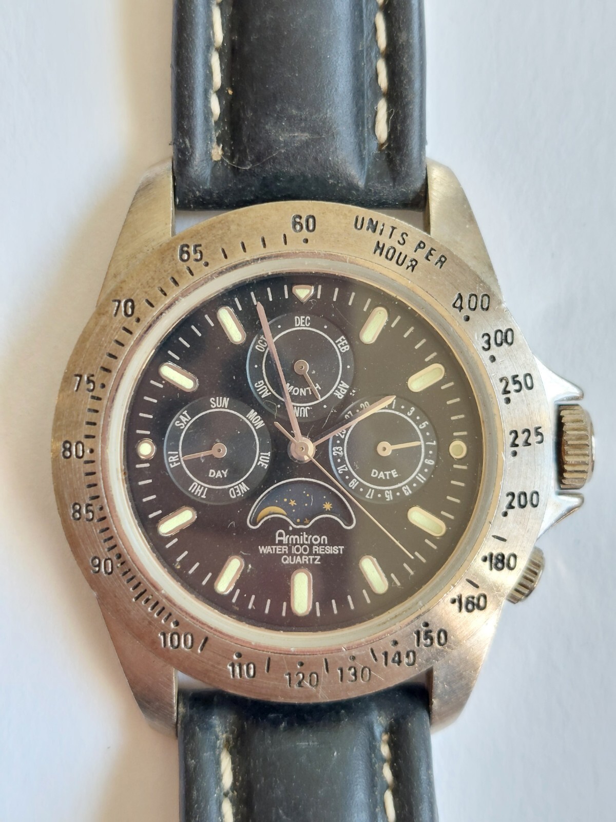 Vintage Armitron Men’s Watch Moon Stars Sun Month Day Date
