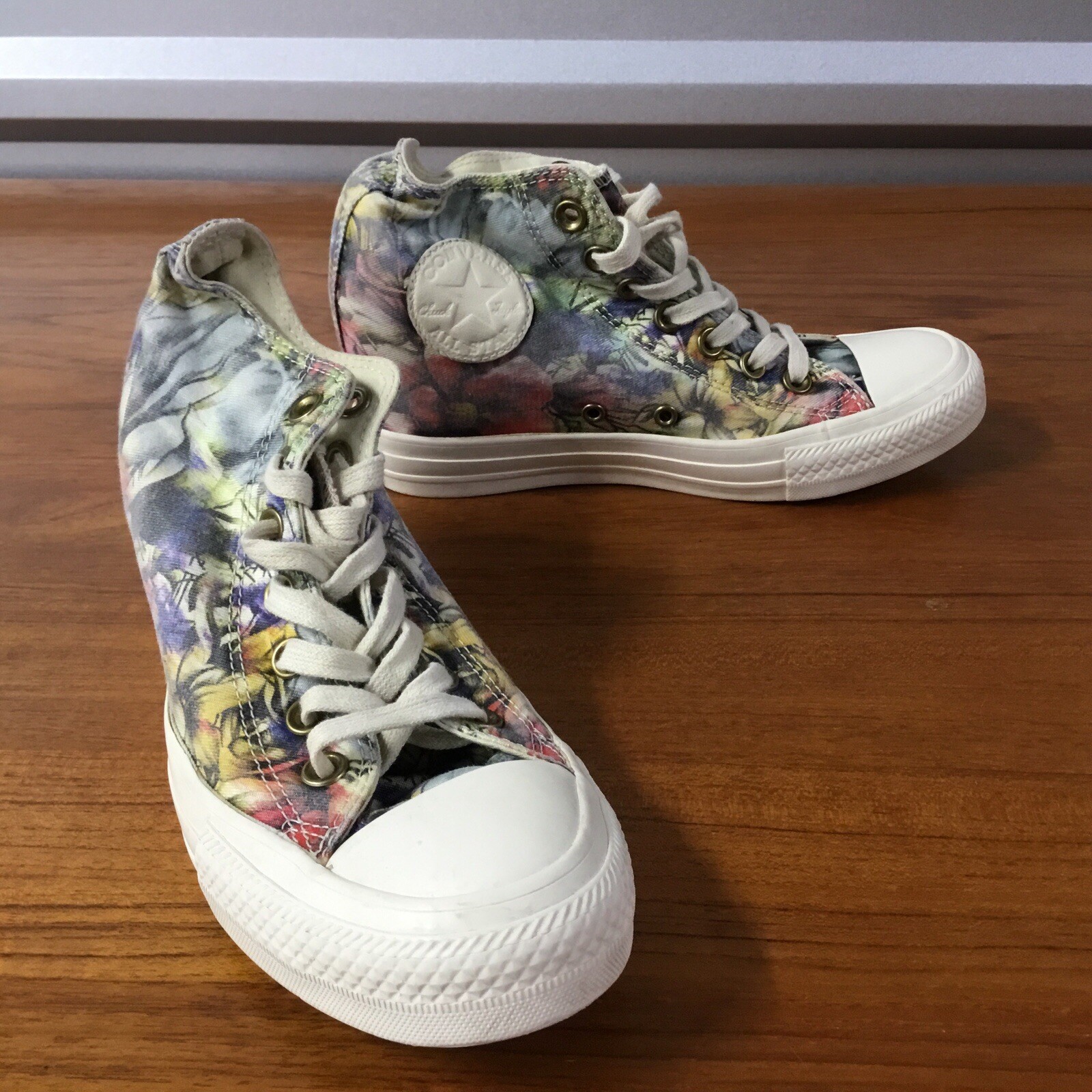 Converse Chuck Taylor All Star Hi Lux Floral Print Sneakers Size 7.5 Hidden Heel-image