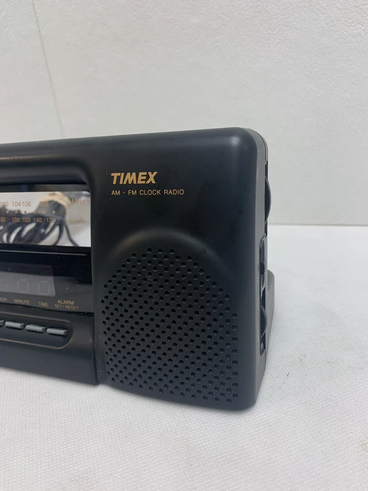 Radio Reloj Despertador TIMEX AM FM De Colección Pantalla Transparente - Probado Funcionando Foto 2 de 4