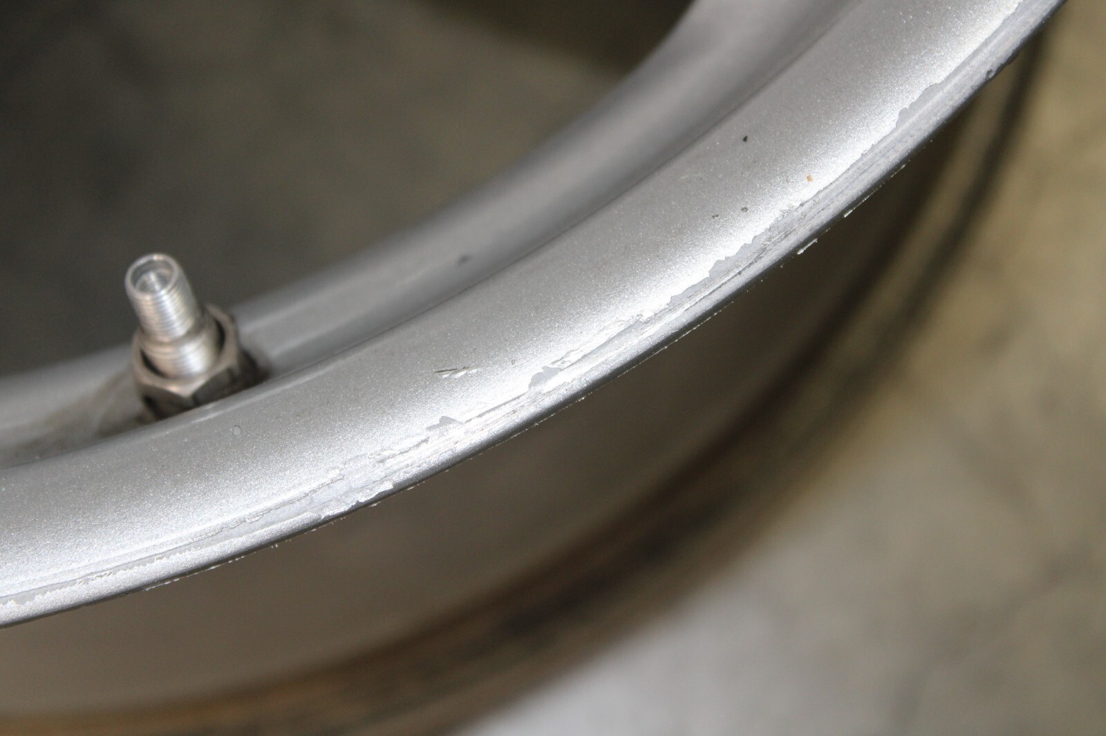 Ferrari 360, Rear Wheel, Curb Rash, Chipped Paint, Used, P/N 164175