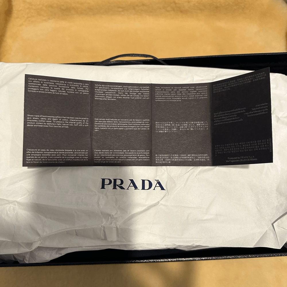 Prada round toe brushed leather oxfords size 6, EU 38,5-39  display picture 2