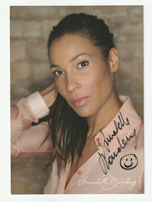 ANNABELLE MANDENG - ORIGINAL HAND SIGNED AUTOGRAPH CARD