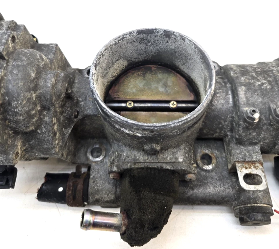 Válvula de carrocería del acelerador OEM Toyota Tundra Sequoia Land Cruiser 1998-2002 Foto 3 de 4