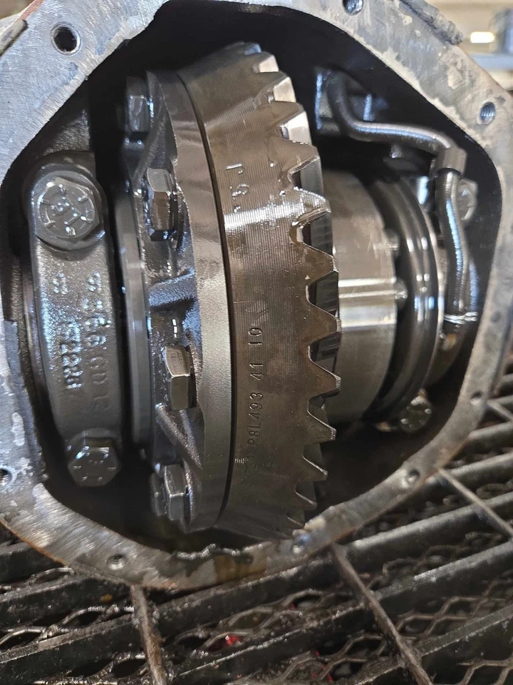 Eje trasero Jeep TJ Wrangler OEM Rubicon Dana 44 con armario Tru-Lok 2003-2006 46137 Foto 3 de 4