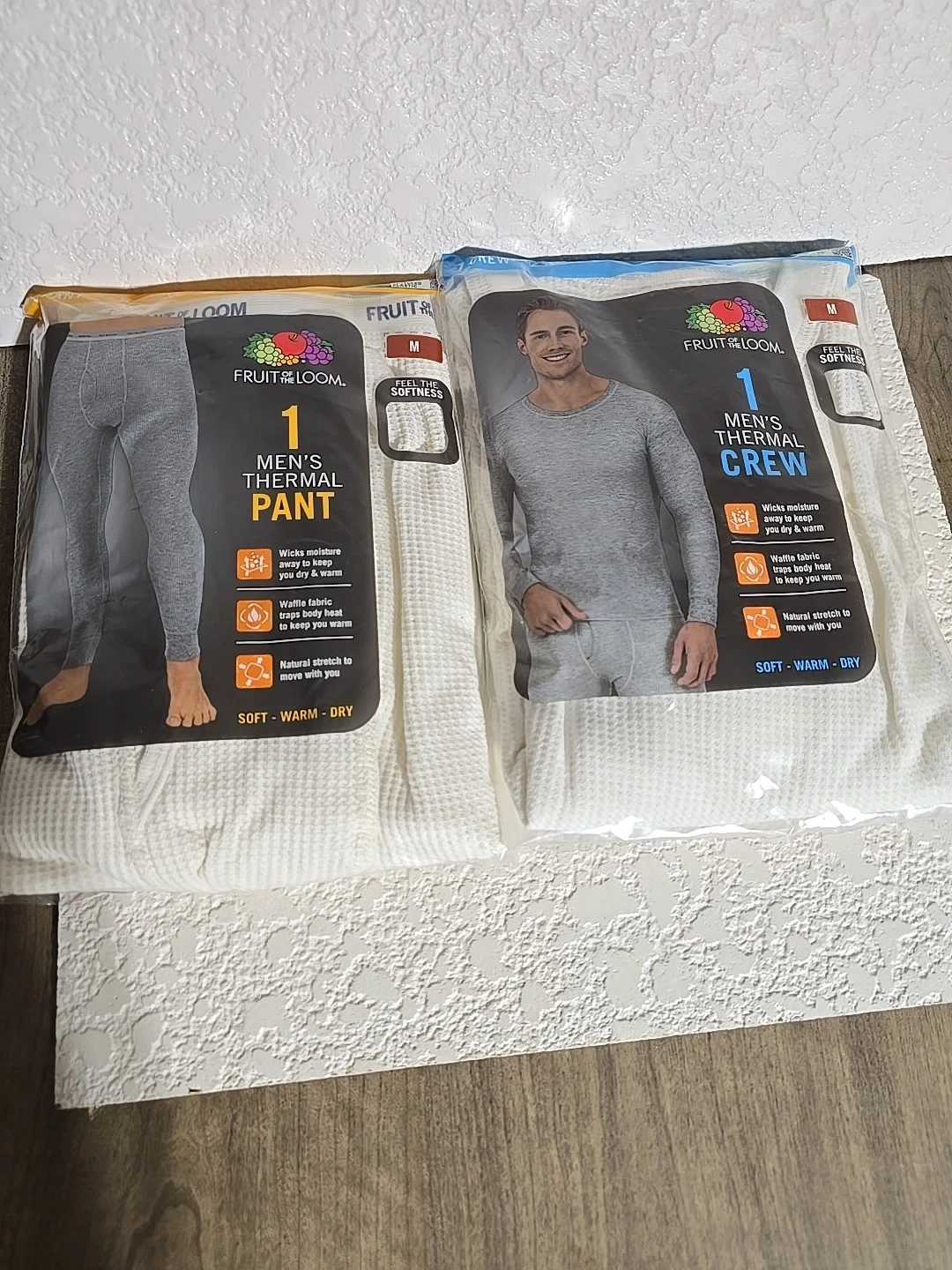 NEW FRUIT OF THE LOOM THERMAL UNDERWEAR TOP & PANT SET MEN'S Sz M - WHITE