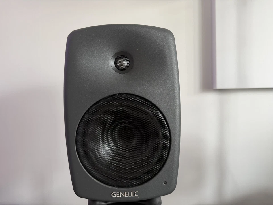 Genelec 8040 BPM - 2x Aktive Studiomonitore - Bild 2 von 4