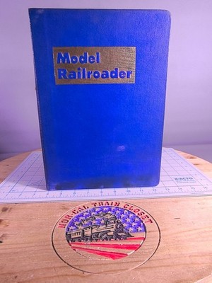 Model Railroader 1964 Binder with Magazines Lot #BLK22