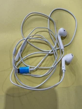 100 PCS Bulk Wired Earphones Lightning Connector 50 Packs (2 Earphones per Pack)