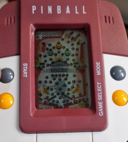 PINBALL LCD HANDHEALD ELECTRONIC GAME WATCH VINTAGE 80 NEW IN BOX
