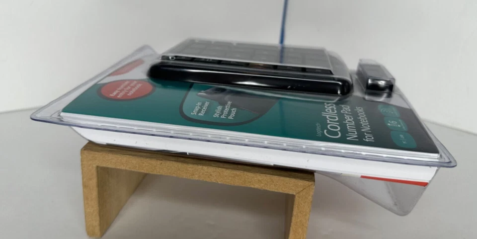 Logitech Cordless Number Pad for Notebooks - Model 920-000217, Brand New! - Image 4 of 4