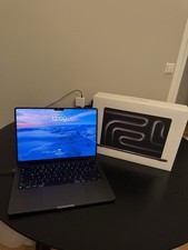 MacBook Pro M4 14 Zoll  16GB RAM 512GB SSD Space Schwarz