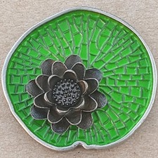Victoria Amazonica 3D Geocoin - RE2 - Activated & Adoptable - Read Description