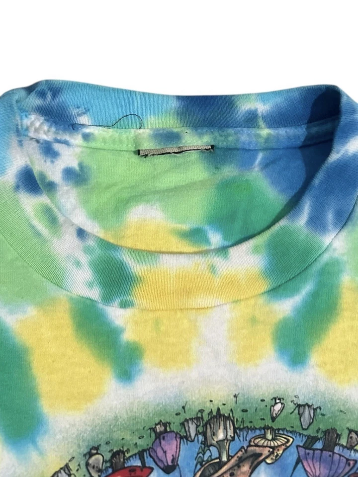 Camiseta Ponto Único Liquid Blue Vintage 2000 Mushroom Haven Tamanho XL - Imagem 3 de 4