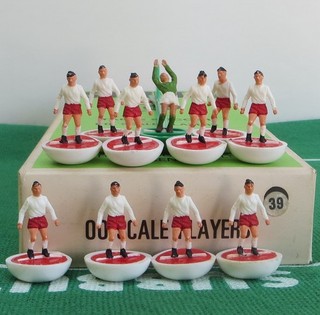 SUBBUTEO HW TEAM REF 39 POLAND IN ORIGINAL NUMBERED BOX. GORGEOUS!