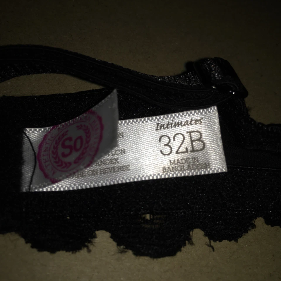 SO BRA BLACK LIGHTLY LINED Underwire SZ 32B Lace Sides new with tags - Image 3 of 4