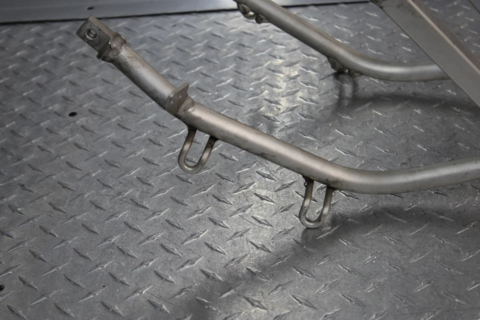 Submarco trasero Suzuki GSXR600 2000 Foto 3 de 4