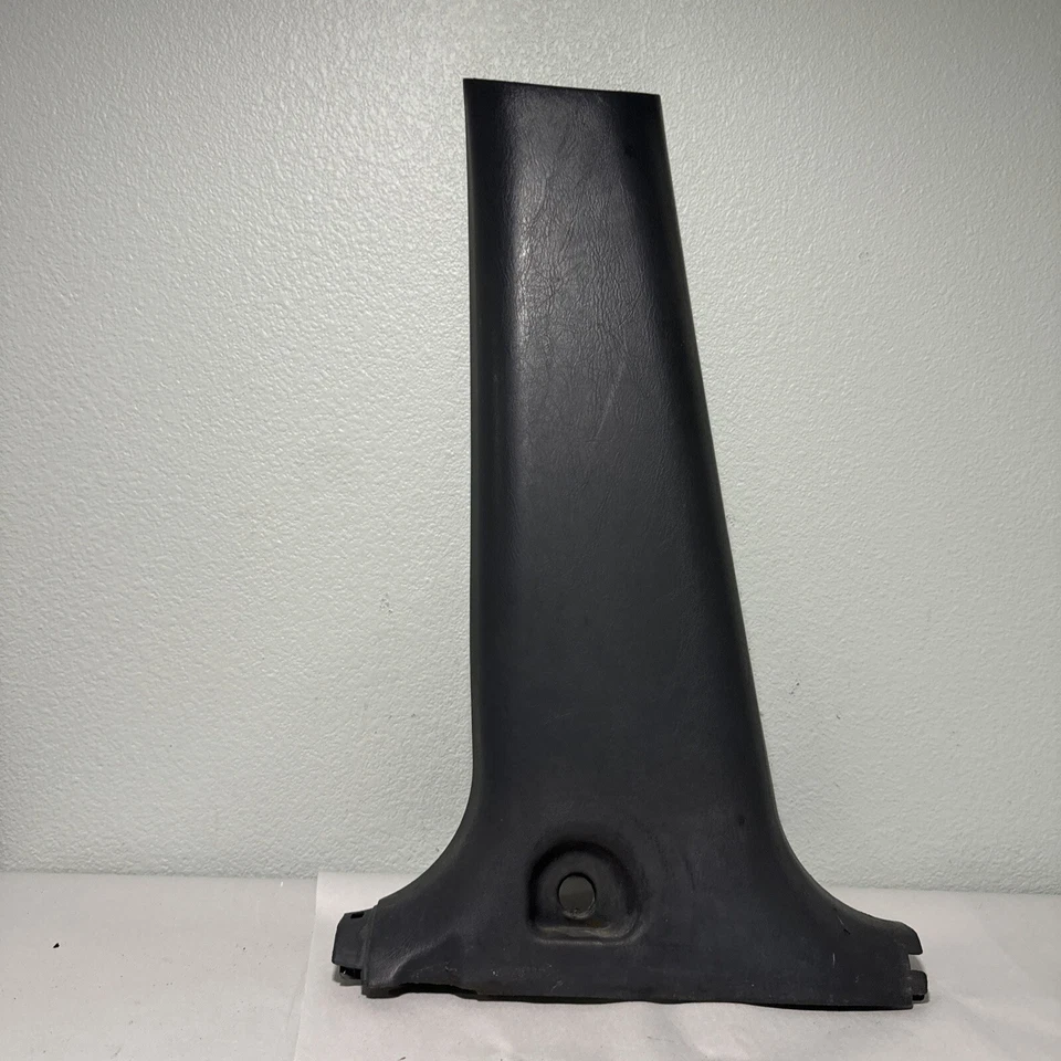 Toyota RAV4 1999 mano izquierda inferior 'B' pilar moldura 62414-42010 Foto 3 de 4