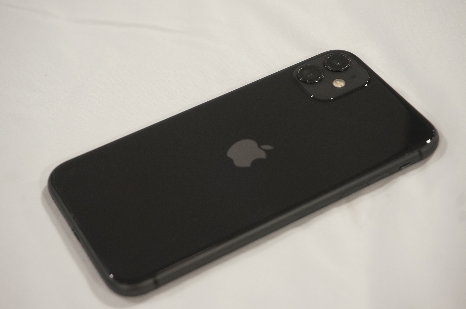 Apple iPhone 11 GSM/CDMA Smartphone Black / 64GB / Unlocked eBay